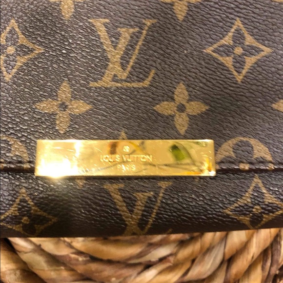 Authentic LV Favorite PM Comes with box &dust bag - Picture 10 of 11